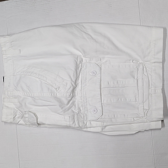 Men's Arizona White Cargo Shorts Waist 40 - Picture 3 of 4